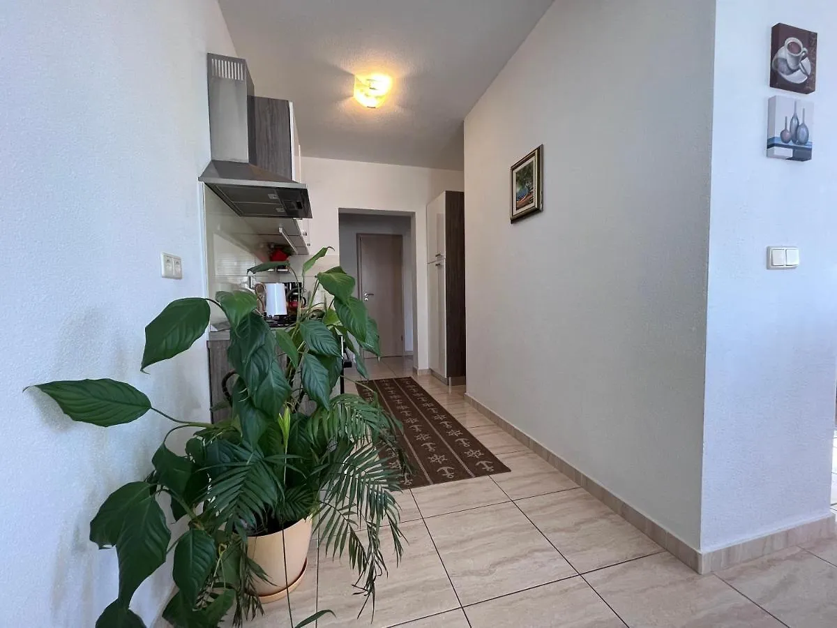 Mavarstica Bay View Apartment With Garage Trogir Croatia