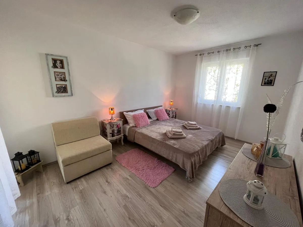 Mavarstica Bay View Apartment With Garage Trogir