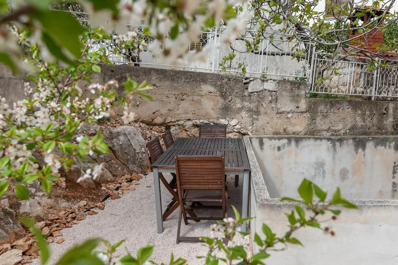 Mavarstica Bay View Apartment With Garage Trogir Croatia