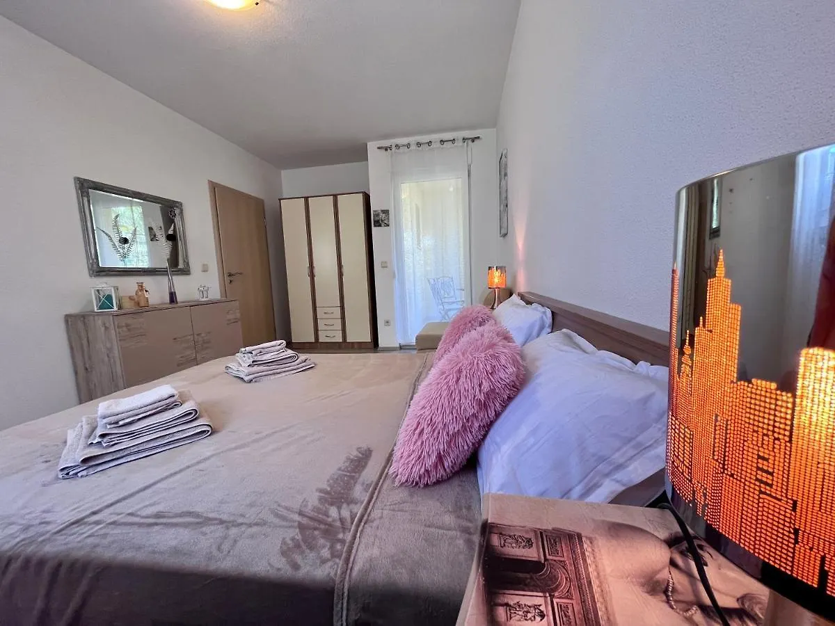 Mavarstica Bay View Apartment With Garage Trogir Croatia