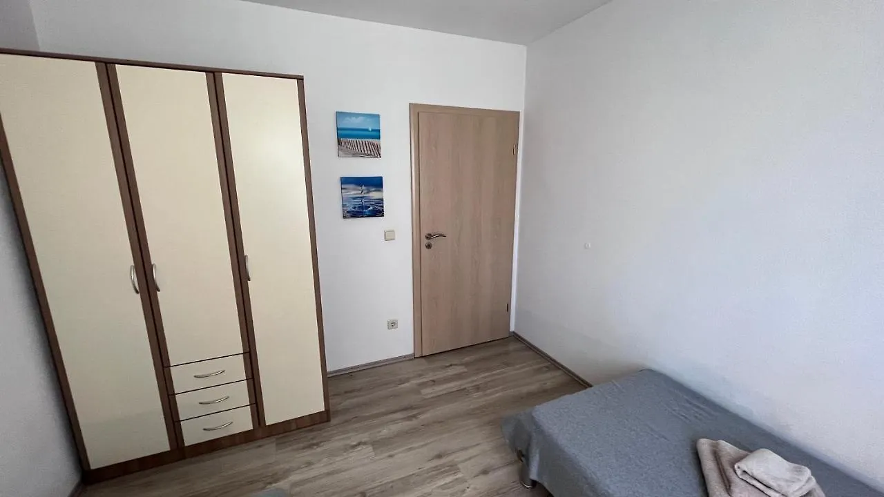 Mavarstica Bay View Apartment With Garage Trogir 0*,