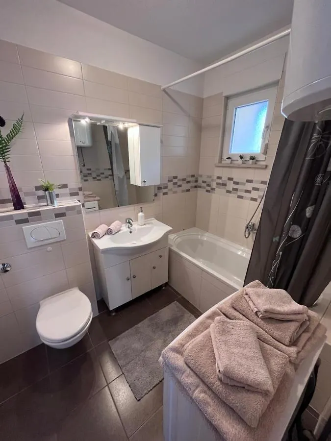Mavarstica Bay View Apartment With Garage Trogir 0*,  Croatia