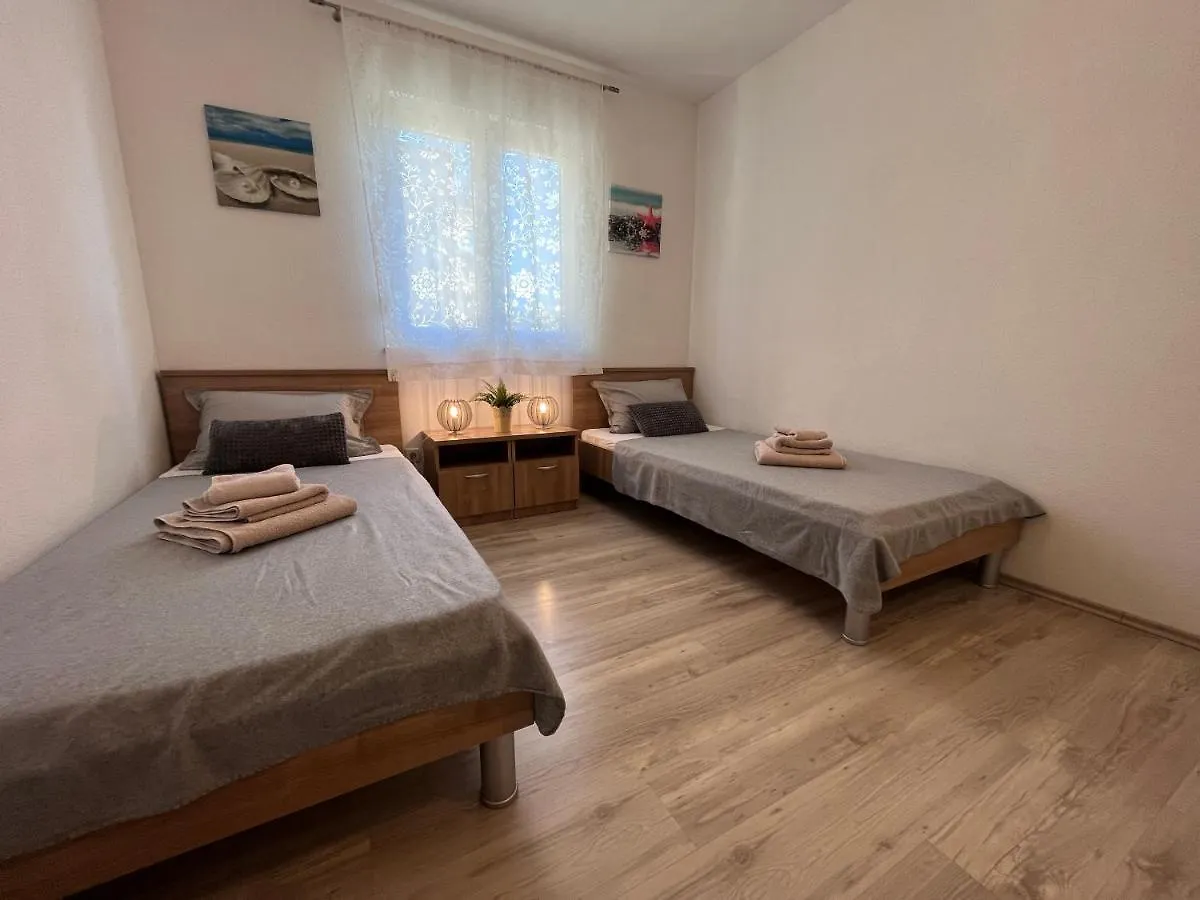 Mavarstica Bay View Apartment With Garage Trogir 0*,  Kroatië